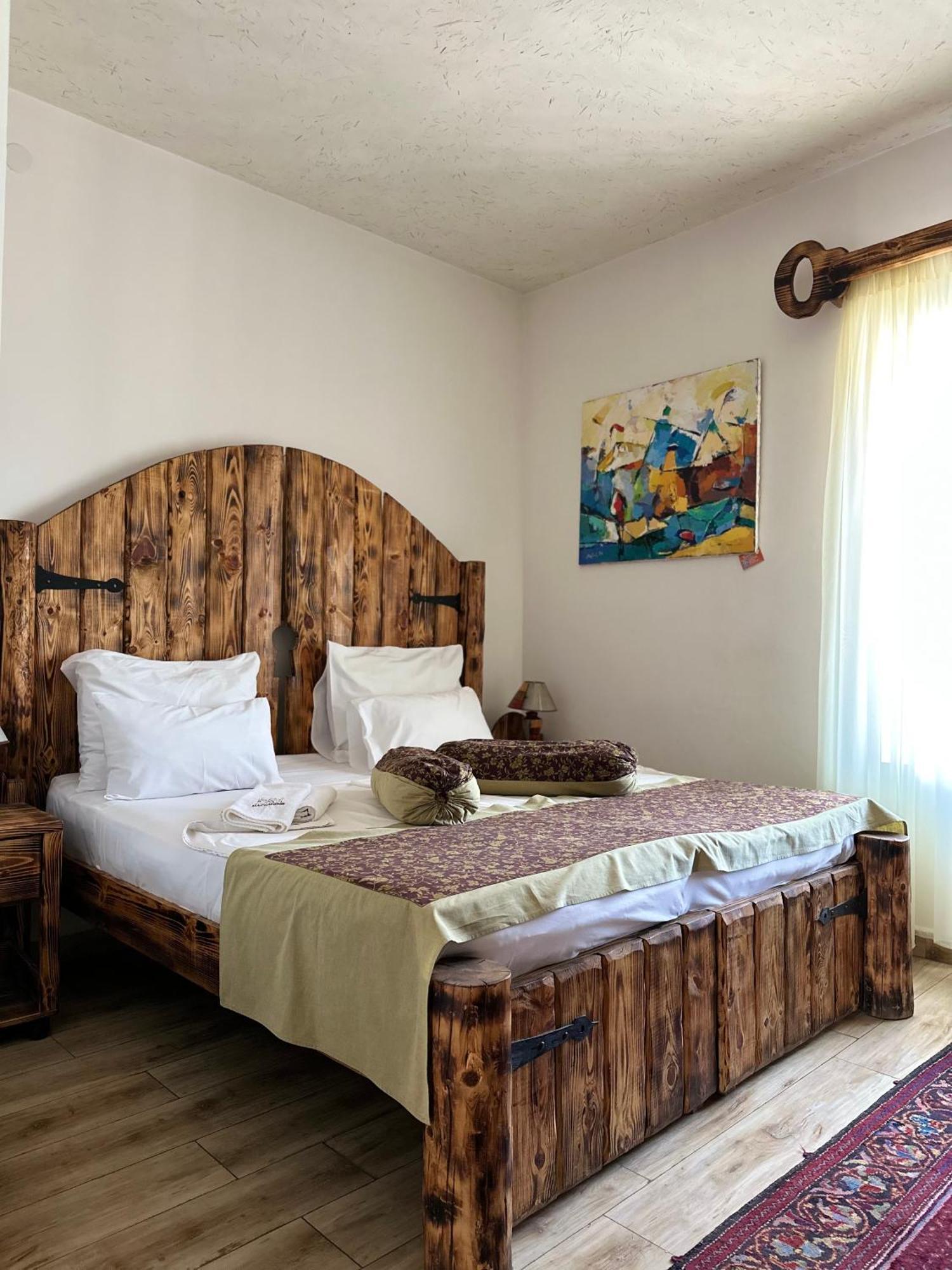 Machanents Art Hotel Vagharshapat Luaran gambar