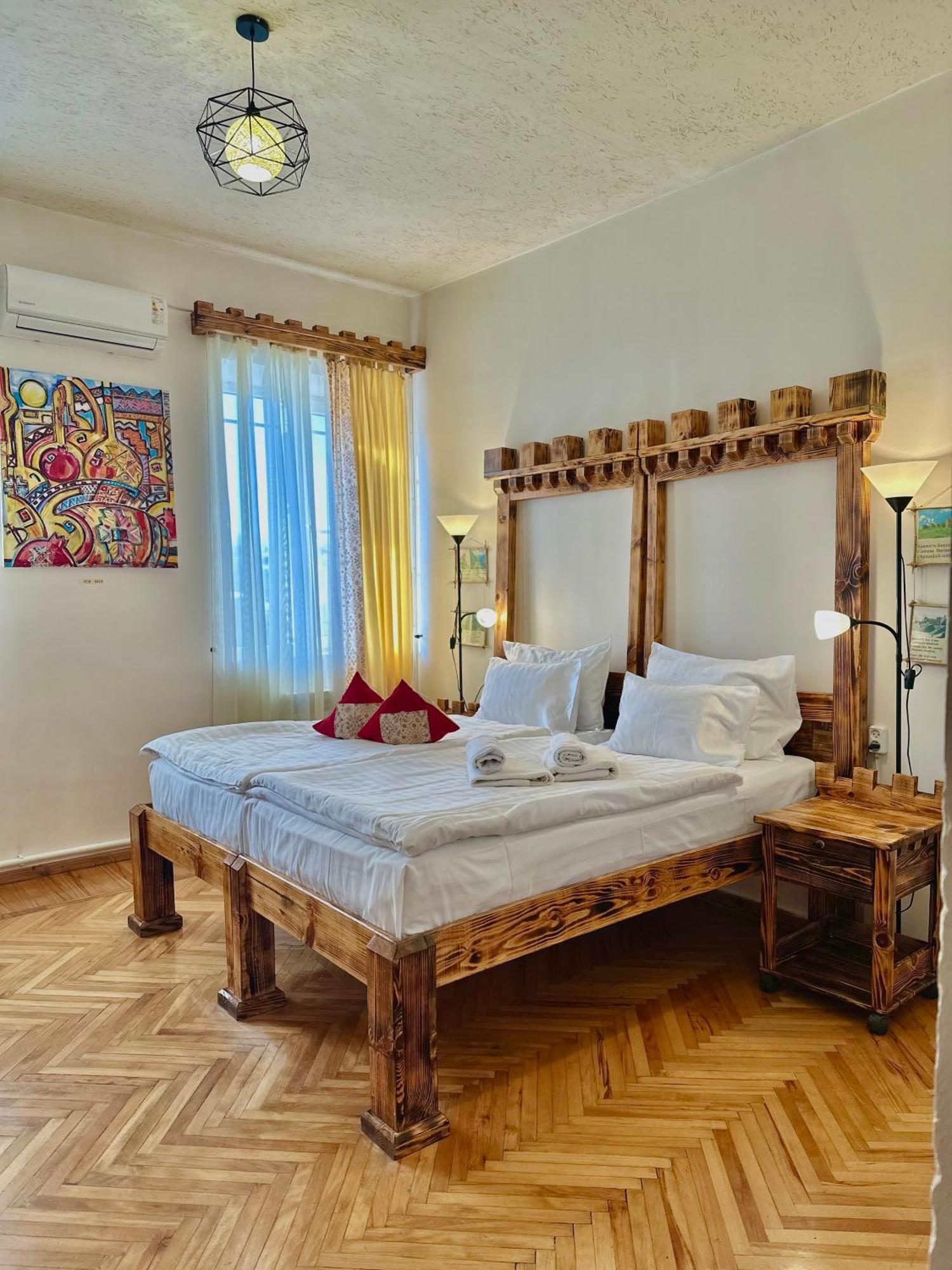 Machanents Art Hotel Vagharshapat Luaran gambar