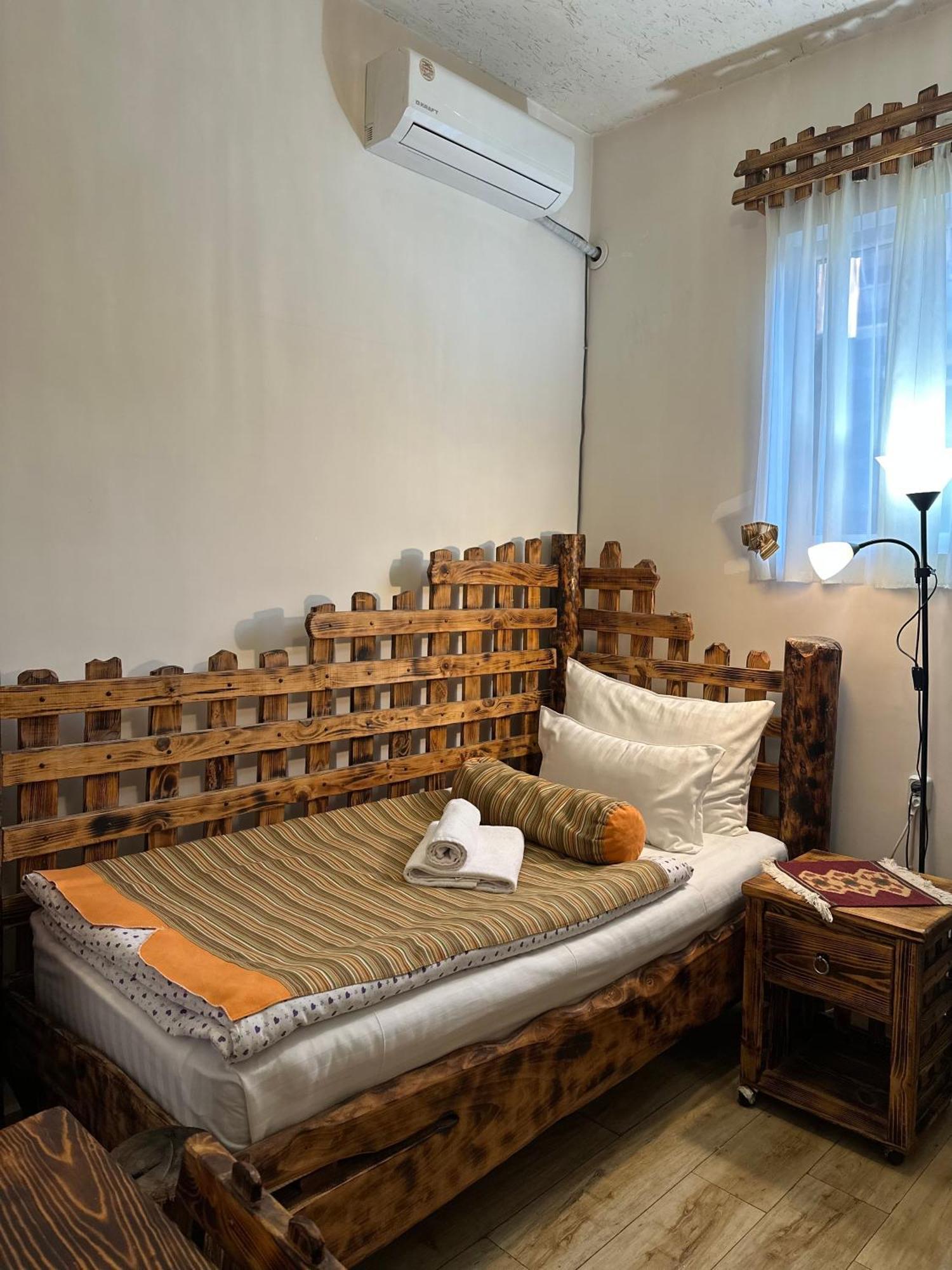 Machanents Art Hotel Vagharshapat Luaran gambar