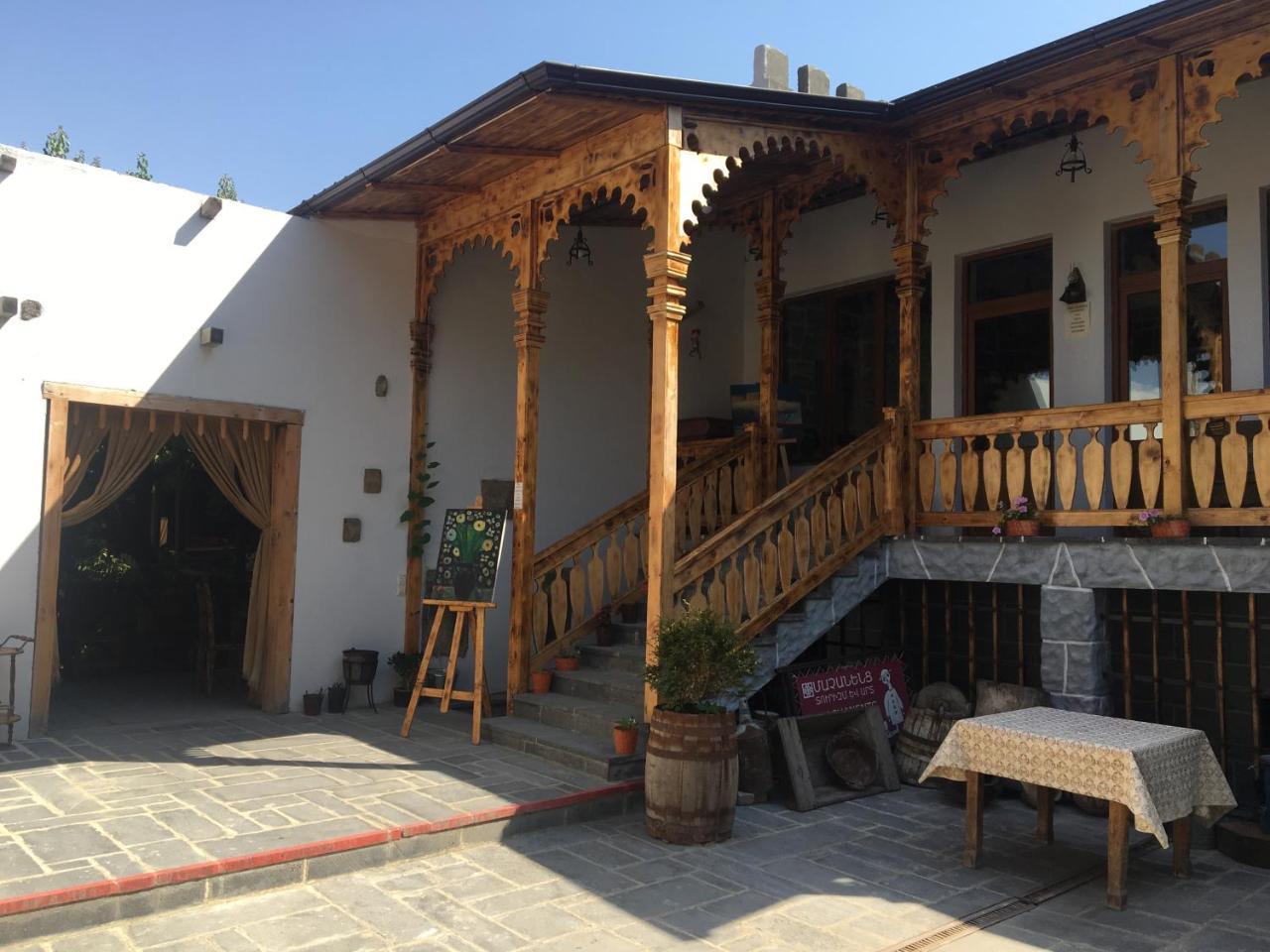 Machanents Art Hotel Vagharshapat Luaran gambar